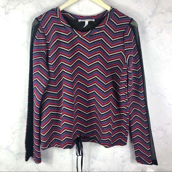 [BCBG] Rainbow Striped Top - Picture 1 of 3